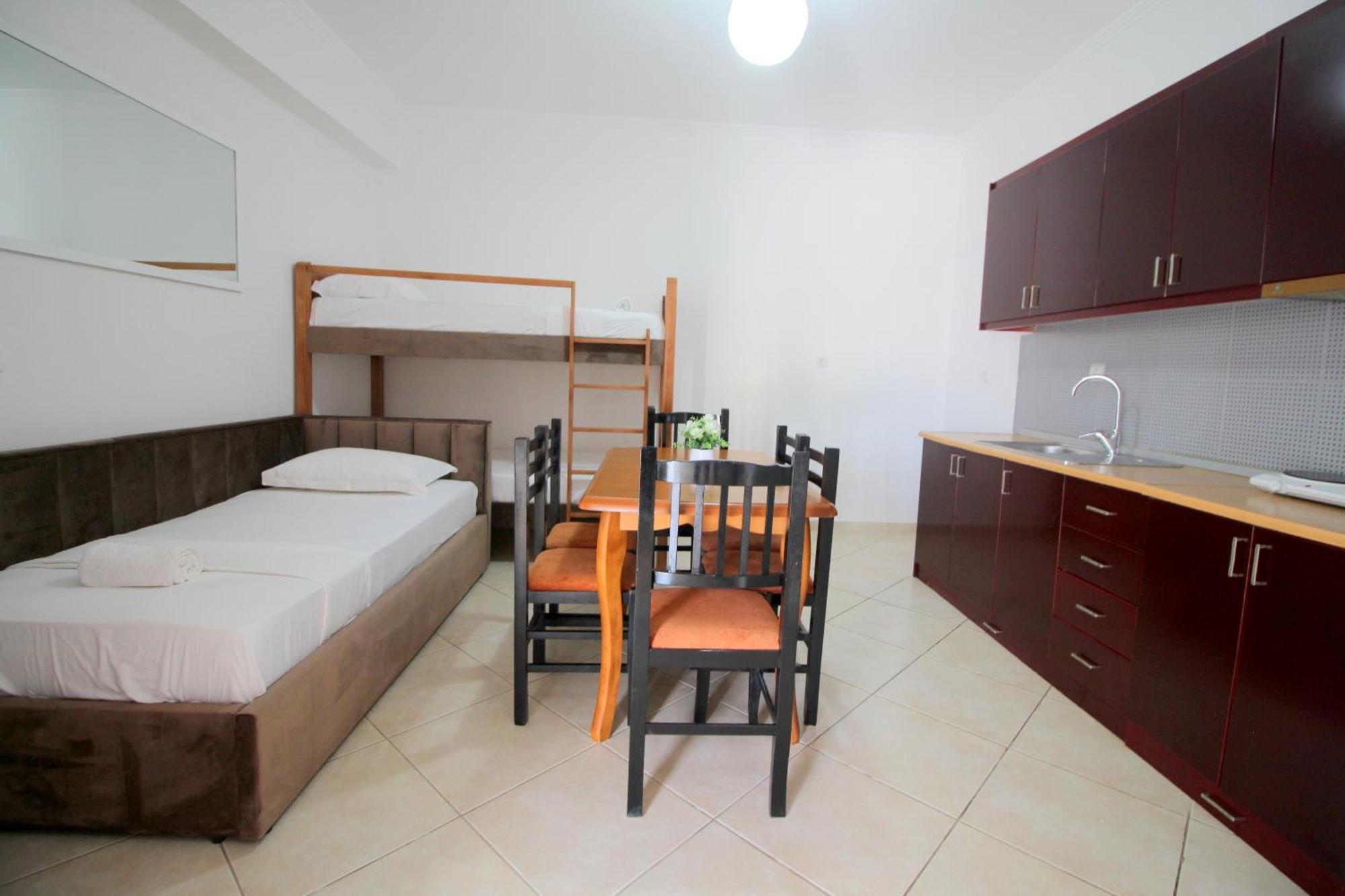 Emel Apartaments Ksamil Exterior photo